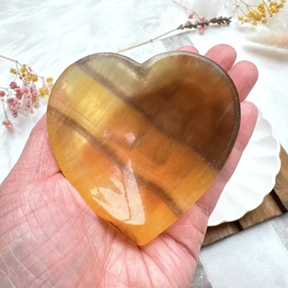 Cute Small Fluorite Heart Bowl - Picture 5 of 7